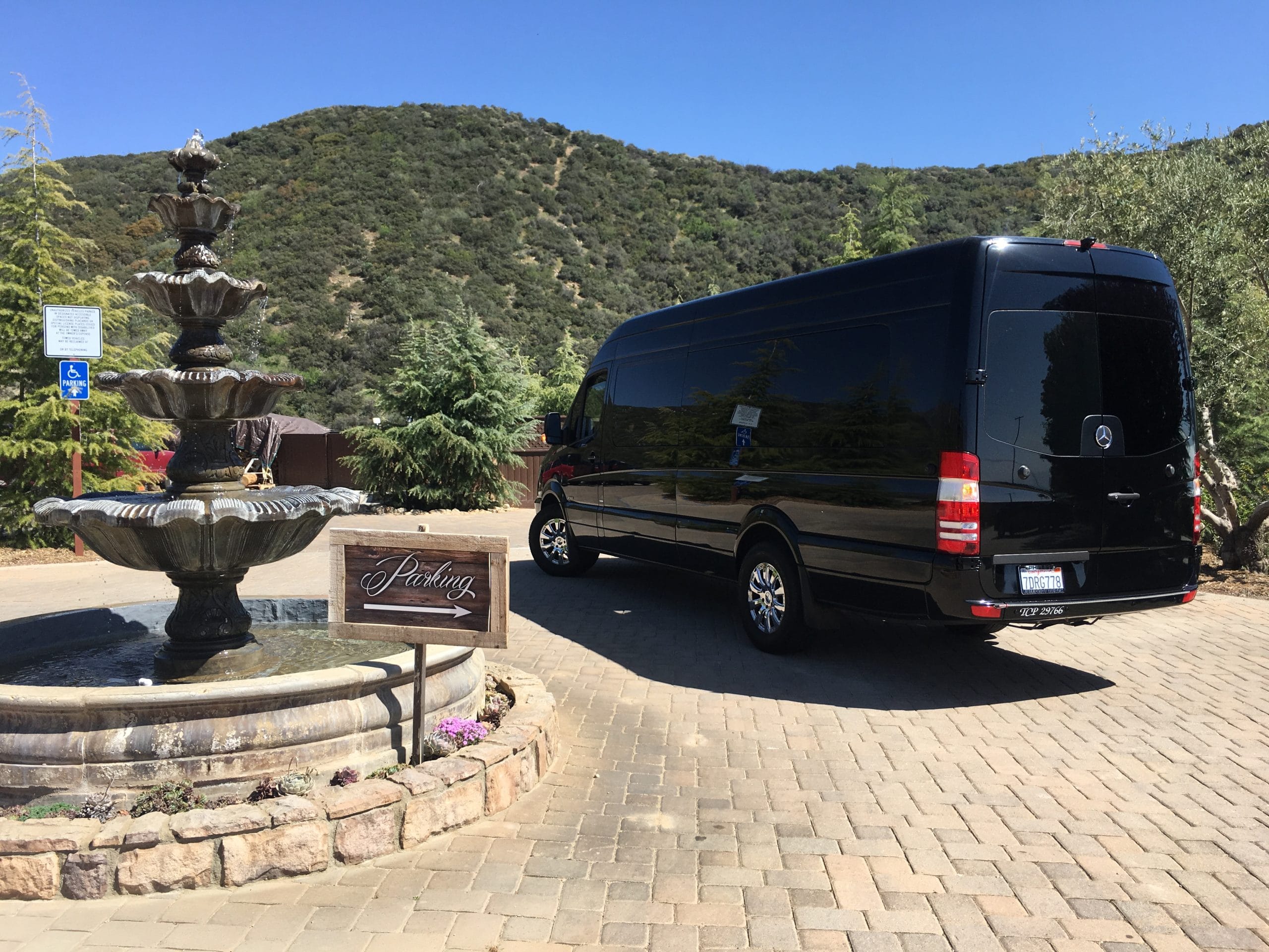Wine Tour Limo Murrieta, Temecula wine tour limo, Murrieta wine tasting transportation, private chauffeur Murrieta, luxury limo Murrieta, group wine tour Murrieta, Temecula Valley wineries, limousine service Murrieta, stretch limo Murrieta, sprinter limo Murrieta